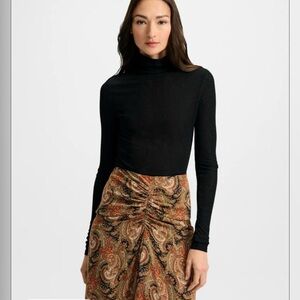 Veronica Beard
Wyeth Knit Turtleneck